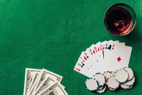 mpo777 alternatif AduQ table with multiple players and live dealer